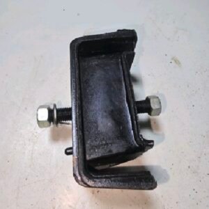 BASE DE MOTOR, DATSUN SEDAN VAGONETA 620 1.5L 1.6L 1.8L