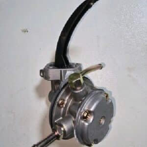 BOMBA GASOLINA,DATSUN 1600 , 1800, L16 y L18